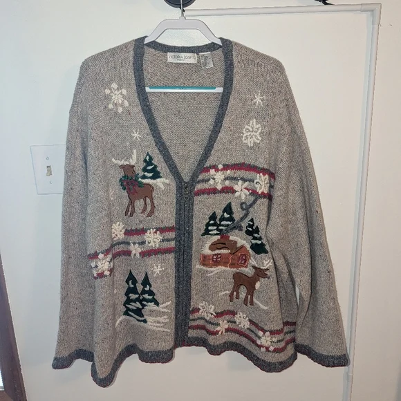 Plus Size Christmas Zip Up Sweater - Picture 3 of 8